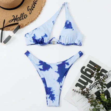 Biquíni Sexy One Shoulder – Push-Up com Aro, Recortes e Tanga Brasileira