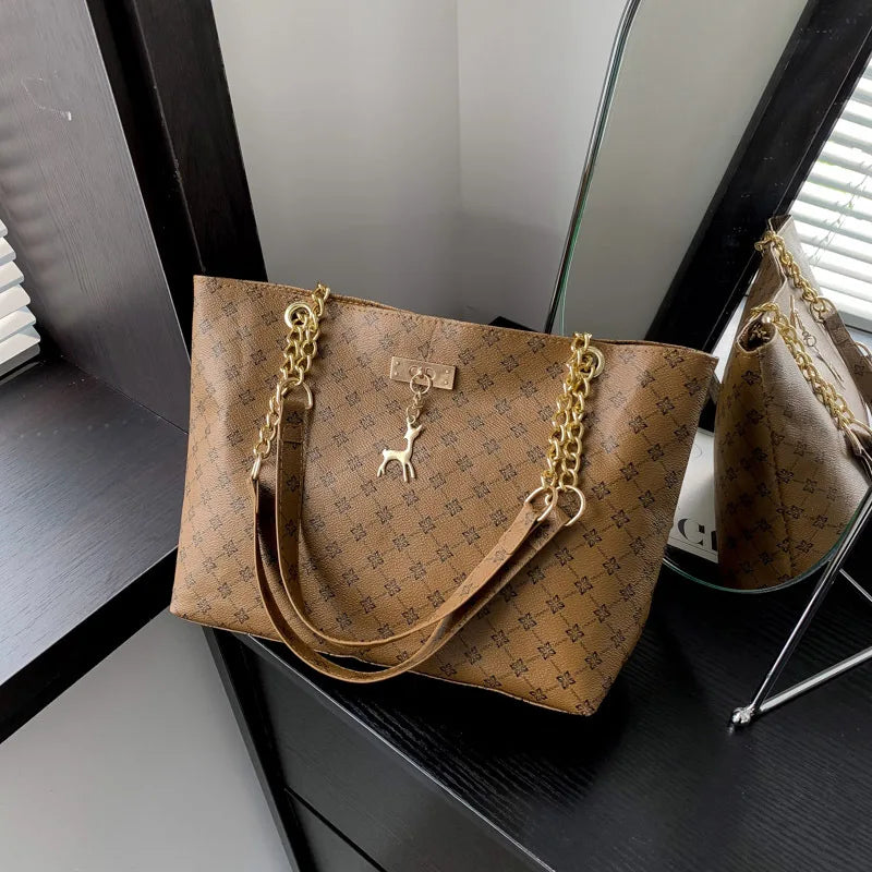 Bolsa Feminina Premium em Couro Macio com Detalhes Elegantes e Grande Capacidade