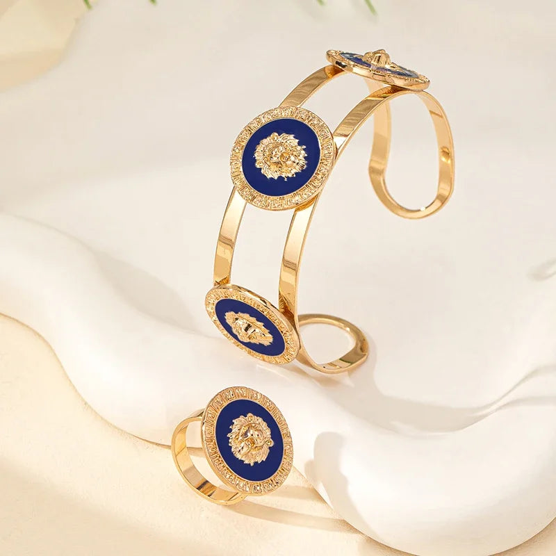 Conjunto de Joias Punk – Pulseira Cabeça de Leão em Aço + Anel Dourado