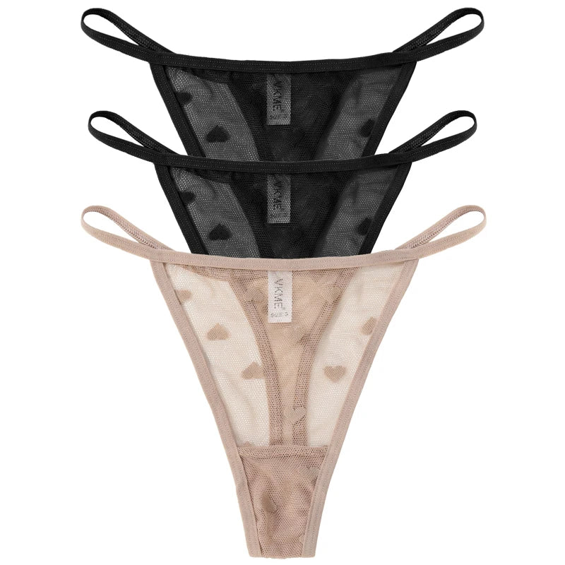 Esse kit com 3 calcinhas fio dental em renda transparente é a escolha certa para quem ama lingerie sexy, leve e confortável.