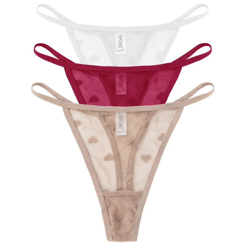 Esse kit com 3 calcinhas fio dental em renda transparente é a escolha certa para quem ama lingerie sexy, leve e confortável.