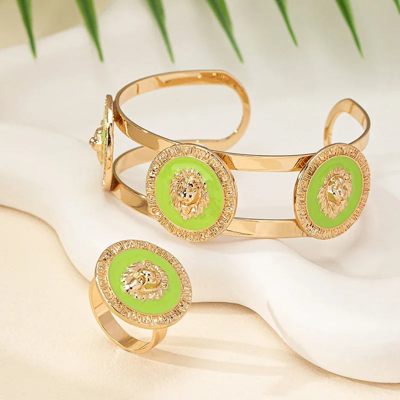 Conjunto de Joias Punk – Pulseira Cabeça de Leão em Aço + Anel Dourado