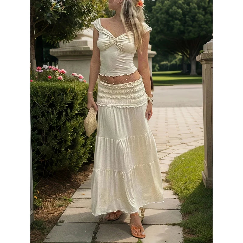 Top Ciganinha com Babados + Saia Plissada Cintura Alta | Moda Street Verão Estilo, leveza e atitude em um look que é tendência nas ruas e nas redes